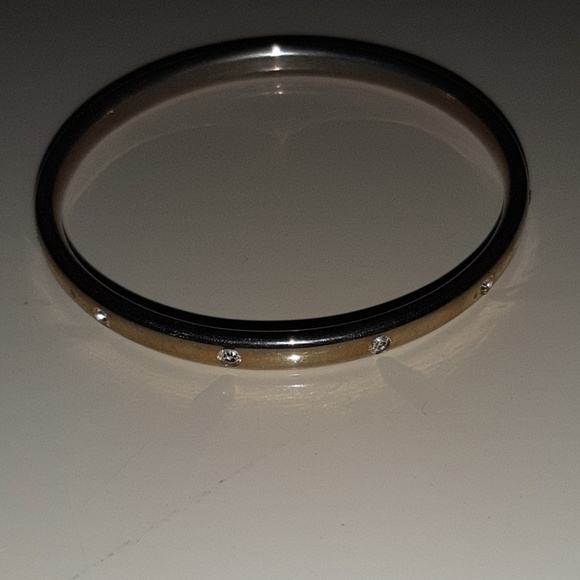 Bangle Bracelet With Inlaid Rhinestone Gold        c - Picture 4 of 4
